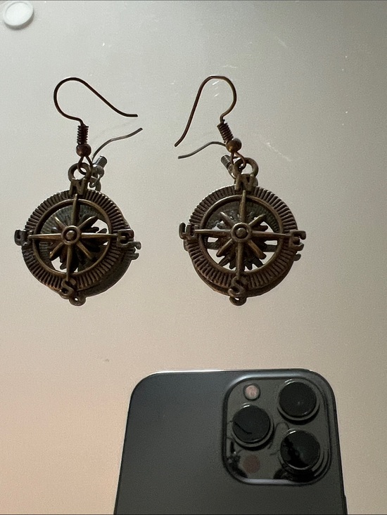 Jewelry - Brass Compass earrings